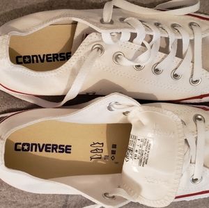 Converse Tennis Shoes